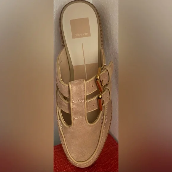 NWT-.DOLCE VITA WOMENS TAN MULES - Picture 4 of 16